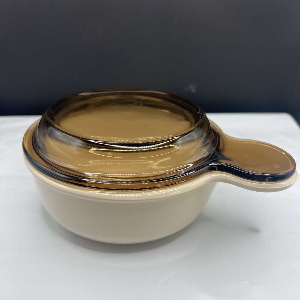 Corning Ware White P-150-B Grab It Like, Bowl & Pyrex Amber Glass Lid P-150-C
